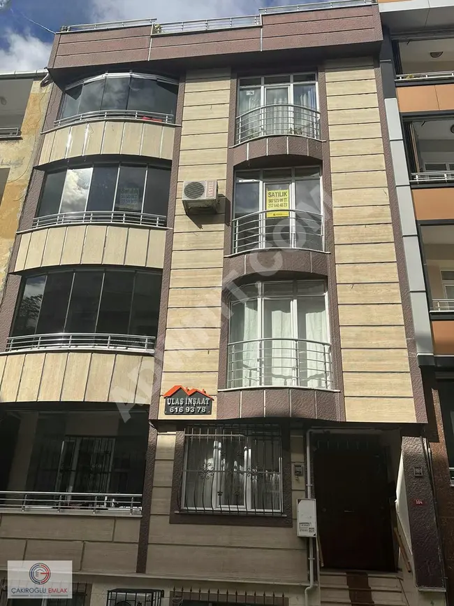 3+1 apartment on the middle floor for sale by Çakıroğlu Real Estate