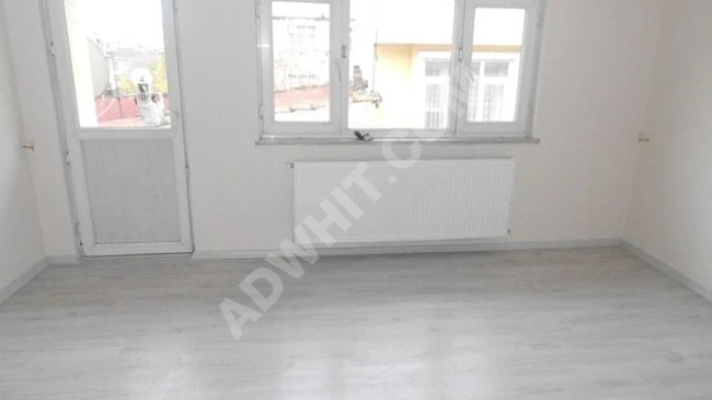 A 2+1 apartment, 12 years old, covering an area of 90 square meters on the fourth floor, with a combi heating system, and a balcony located in the Terazidere neighborhood in Bayrampaşa.