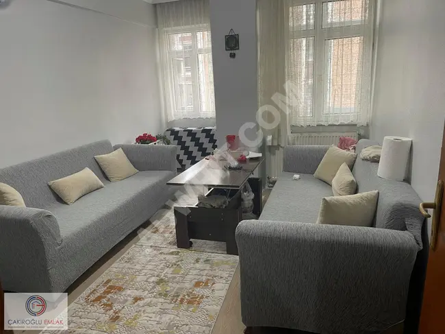 A 2+1 corner apartment with an area of 85m² located on the main street.