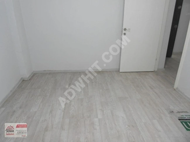 2+1 apartment with an area of 80m2 with a new combi heating system inside, half-basement in the Altıntepsi neighborhood in Bayrampaşa.