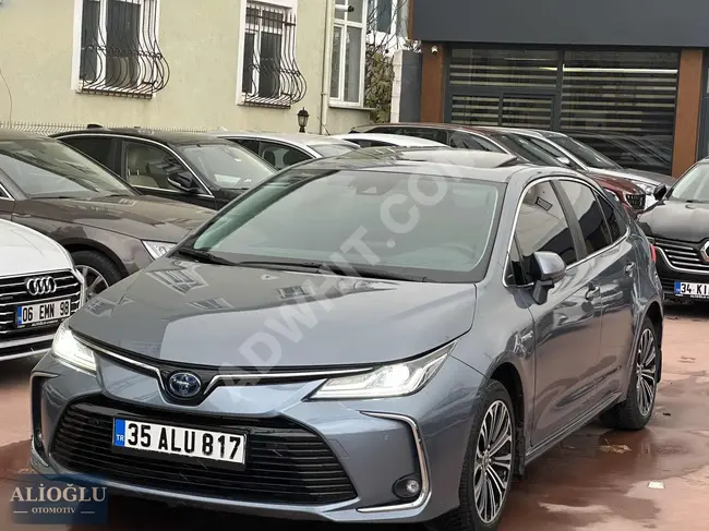 السيارة الأكثر طلبًا  TOYOTA COROLLA1.8 HYBRID  موديل 2020 قرض بفائدة 1.99