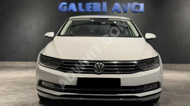 سيارة Volkswagen Passat COMFORTLİNE موديل 2018 بدون تغييرات، نظيفة من الداخل والخارج، شاشة تابلت