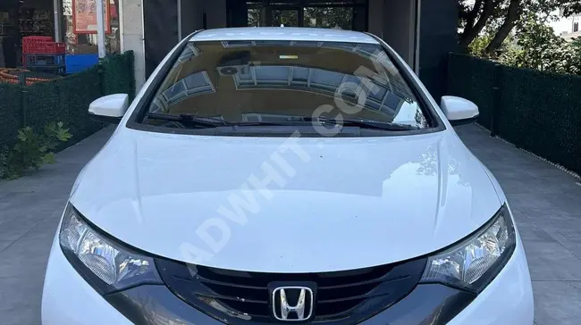 سيارة HONDA CİVİC HB 1.6 İ-DTEC SPORT موديل 2013 مع إمكانية قرض