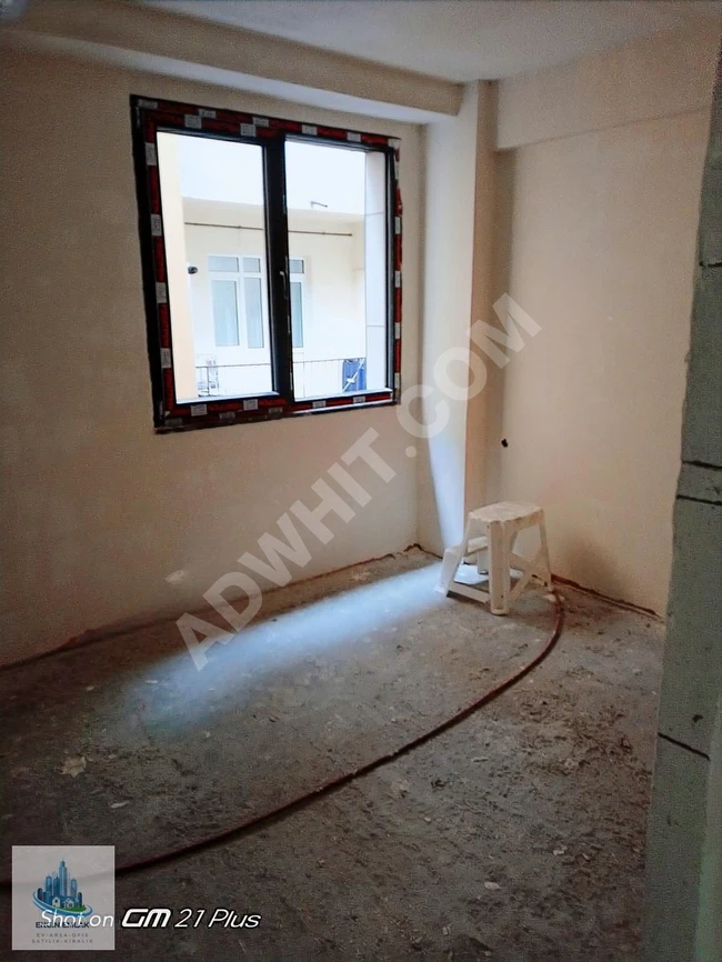 An apartment on the middle floor very close to 4 LEVENT, delivery after a month.