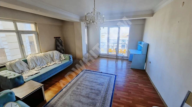 BAŞAKŞEHİR'DE SAKURA HASTANESİNE YAKIN 2+1 ARA KAT DAİRE