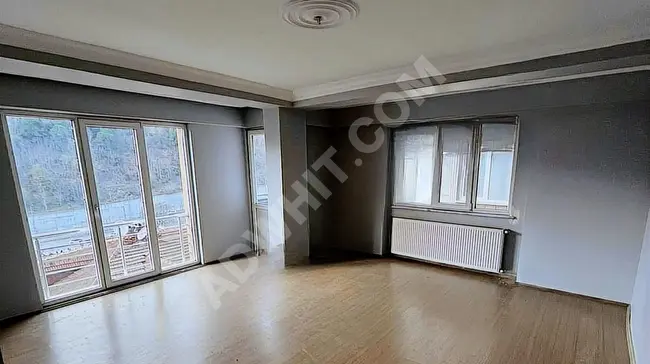 From ERPAY Real Estate Company - Apartment with an area of 105 square meters for rent in the YILDIZTABYA area.