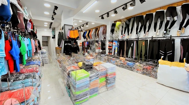 3 stores, each with an area of 150 square meters, are available for sale in the Güngören Tekstil Center.