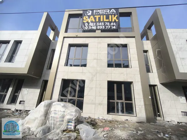 Independent commercial building near YEŞİLYURT Municipality and Social Security Administration (SGK)