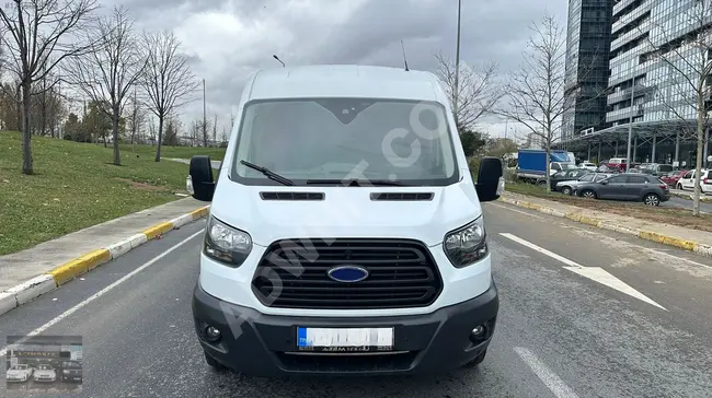 فان Ford Transit موديل 2018 بمسافة 67 ألف كم - 5+1 مع الشاشة