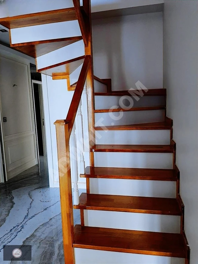 BAŞAKŞEHİR İNCİ VİLLALARI SİTESİNDE NET 307m² DUBLEKS DAİRE