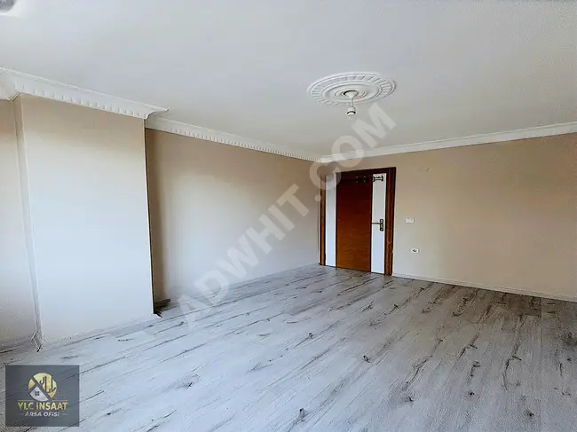 MARMARAPARK AVM ARKASI METROBÜSE YAKIN 2+1 BALKONLU ARAKAT DAİRE