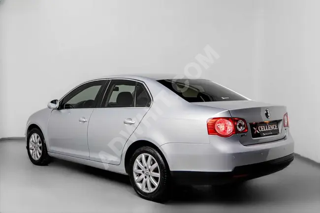 -2011-HATASIZ-VW JETTA-COMFORTLINE-DSG-1.6 TDI-DJİTAL KLIMA-HIZ