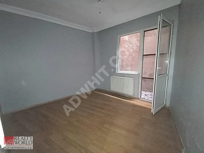 ANA CADDEYE YAKIN 2+1 SATILIK DAİRE