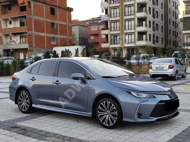 TOYOTA COROLLA 1.8 HYBRİD FLAME X-PACK موديل 2020 بقوة 122 حصان, عداد 157.000 كم