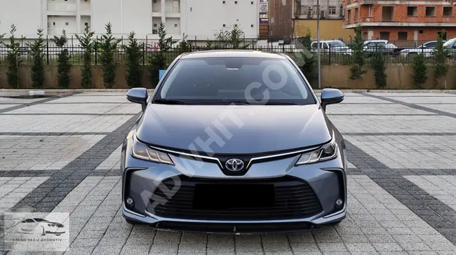 TOYOTA COROLLA 1.8 HYBRİD FLAME X-PACK موديل 2020 بقوة 122 حصان, عداد 157.000 كم