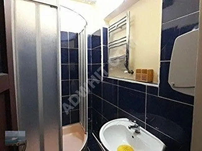 Rooms for rent apartment-style parallel to İSTİKLAL Street in BEYOĞLU