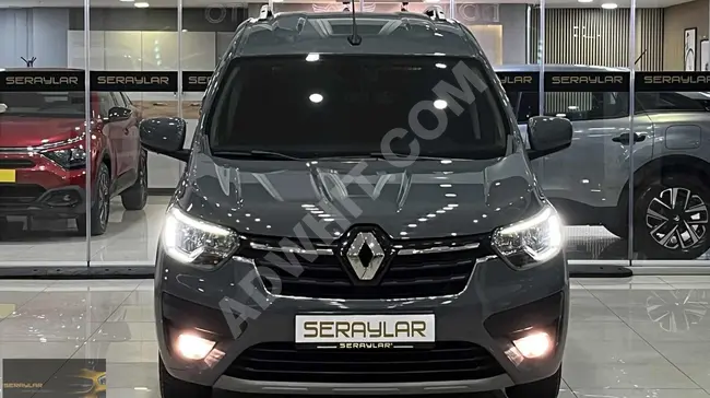 ميني فان  RENAULT EXPRESS 1.5 JOY موديل 2021 - بدون أخطاء - بدون طلاء - بمسافة 39,000 كم