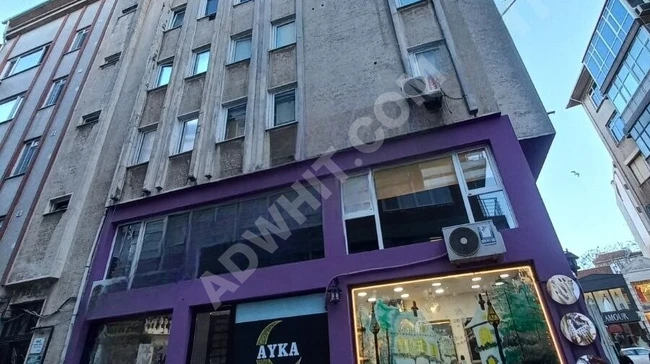 Office for rent consisting of 3 rooms in Kadıköy Rasimpaşa, close to Boğa statue and Metrobus.