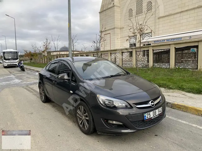 Opel ASTRA موديل 2015 بدون تغيير