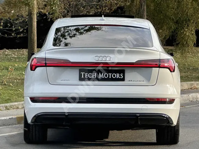 AUDİ E-TRON SPORTBACK SLİNE موديل 2020, شاشة عرض على الزجاج الامامي+ مساج + اضاءة ماتركس - TECH MOTORS