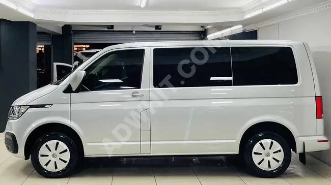 Volkswagen Transporter موديل 2022 بقوة 150 حصان -شاسيه قصير -DSG- اوتوماتيك- فان نقل ركاب -4+1 بدون عيوب - 23.000 كم