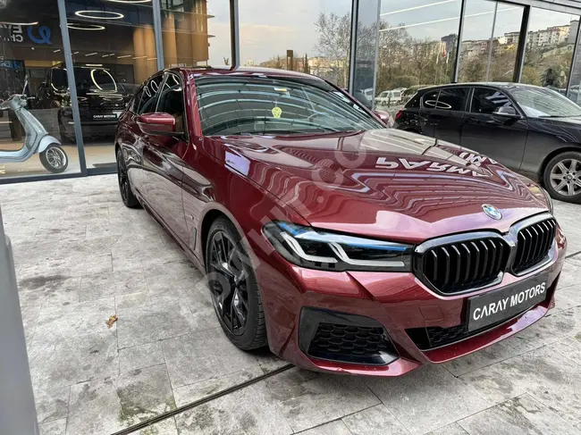 BMW 5.20i  EDITION M SPORT موديل 2022 - مقاعد M - ليزر - ابواب شفط -  جنط19 من CARAY