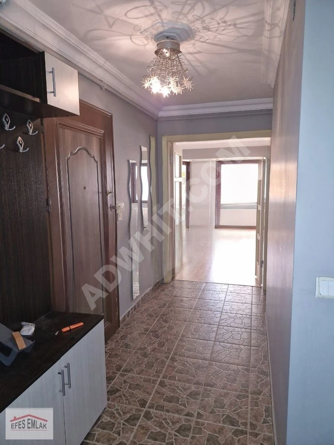 3+1 apartment with an area of 140 square meters, empty in a new building that includes an elevator and parking in Yeldeğirmeni.