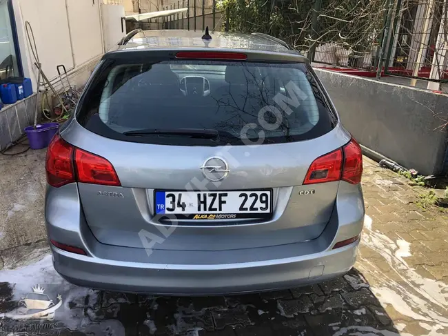 سيارة  Opel موديل 2011، 1.7 CDTİ COSMO.