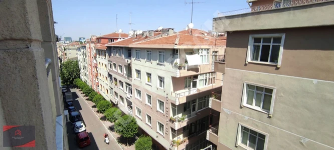 Empty 2+1 apartment for sale in a central location behind ATAKÖY Hospital