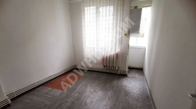 2+1 apartment for rent with an area of 90 square meters with natural gas heating on Horhor Street.