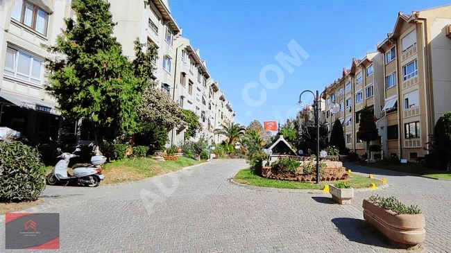 A spacious 3+1 apartment stylishly renovated between areas in the ATAKÖY MARTI complex.