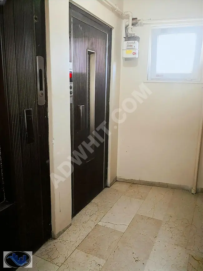 Office 1+0 with an area of 35 square meters - Elevator - located in ŞİRİNEVLER Square.