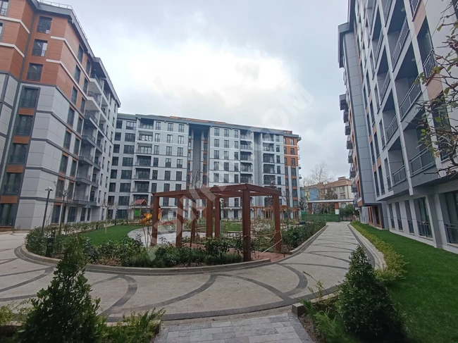 For sale: 3+1 apartment in Tuzla, Evliya Çelebi neighborhood, within the Happy Life complex.