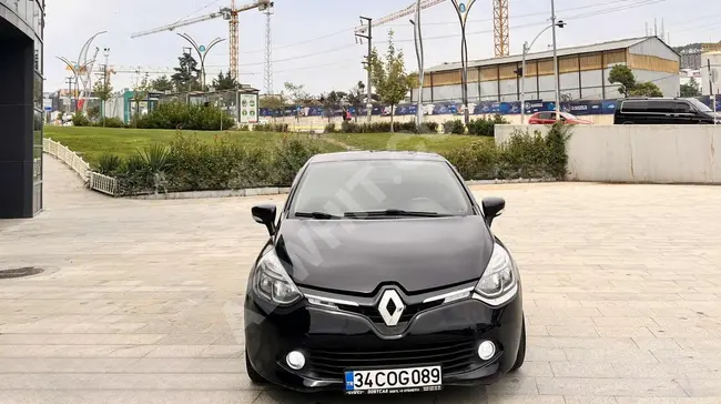 سيارة RENAULT CLİO موديل 2014 بمسافة 180 الف كم