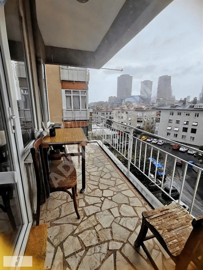 Spacious 3+1 apartment with an area of 170 square meters for sale in a central location in 1st Levent.