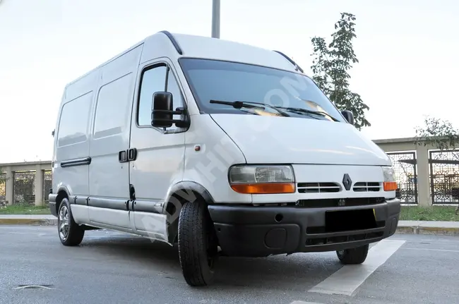 RENAULT MASTER car, 2003 model, 10.8 cubic meter van, well-maintained with payment possibility by card in 9-12 installments.