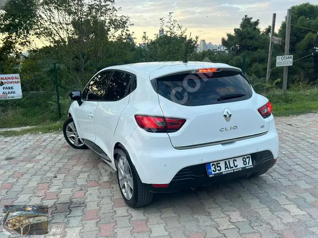 RENAULT CLIO car, model 2015, automatic