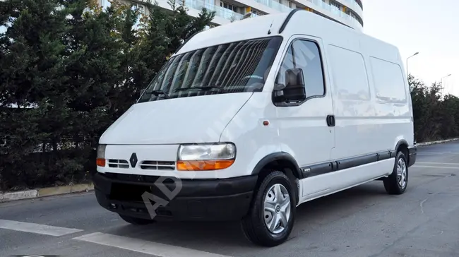 RENAULT MASTER car, 2003 model, 10.8 cubic meter van, well-maintained with payment possibility by card in 9-12 installments.