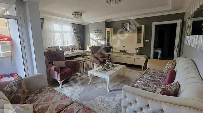 Luxury 2+1 furnished apartment very close to the metrobus in DENİZKÖŞKLER