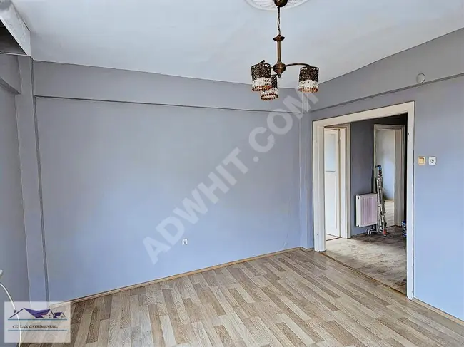 For rent, 2+1 apartment - 110m², newly painted, for 18,000 Turkish Lira, next to Haznedar Kale Center.