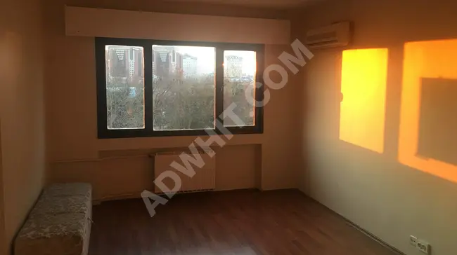 1-bedroom apartment and living room for rent in the district of Ataköy 9-10