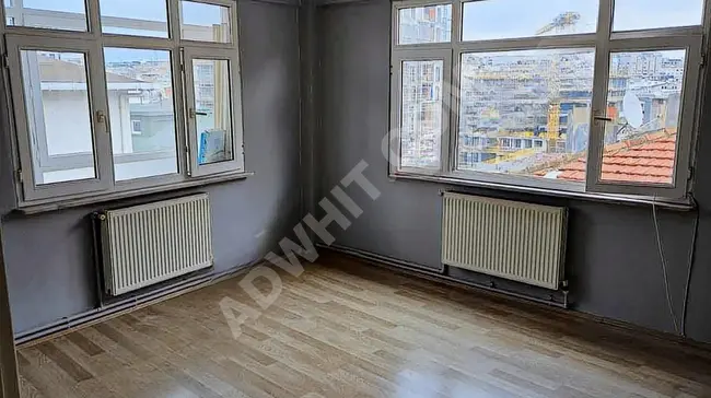 For rent, 2+1 apartment - 110m², newly painted, for 18,000 Turkish Lira, next to Haznedar Kale Center.