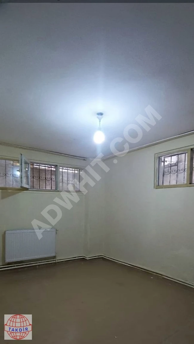 Ground floor 2+1 apartment with garden, 5 minutes away from the metrobus and metro in ŞİRİNEVLER