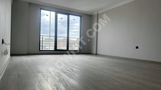 3+1 apartment with housing license within a complex on ÖZGÜRLÜK street from KÖROĞLU.