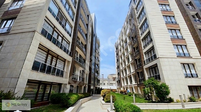 2+1 apartment for rent in a residential complex in Adnan Kahveci neighborhood, Beylikdüzü area.