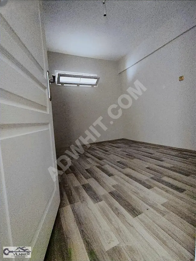 2+1 apartment in excellent condition for sale in BAKIRKÖY OSMANİYE by VİLMAX.