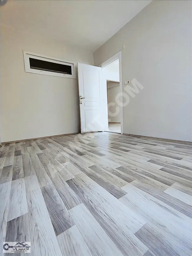 2+1 apartment in excellent condition for sale in BAKIRKÖY OSMANİYE by VİLMAX.