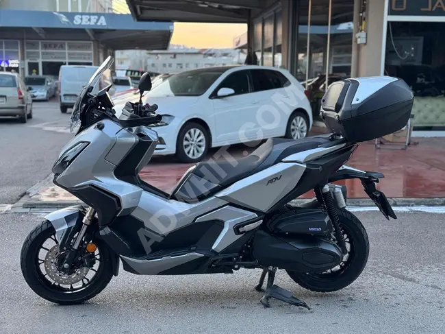 دراجة  Honda  ADV 350 بدون عيوب وبدون طلاء