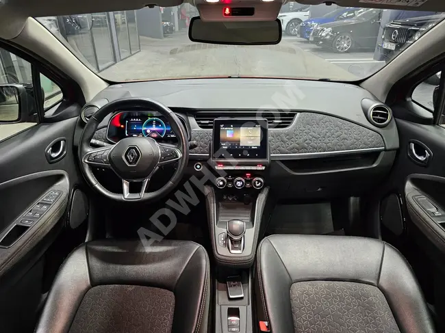 سيارة RENAULT ZOE INTENSE Z.E 50 موديل  2022 من NARİN