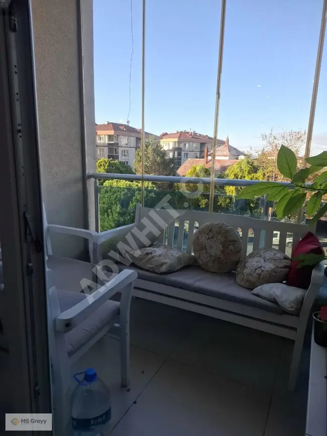 Beylikdüzü lüks mobilyalı Avrupa caddesi3+1 kiralık daire 180.m2